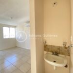 CASA DE 2 RECÁMARAS, CERCA DE AVE. TALAMÁS CAMANDARI