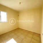 CASA DE 2 RECÁMARAS, CERCA DE AVE. TALAMÁS CAMANDARI