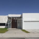 RESIDENCIA DE UNA PLANTA EN CAMPOS ELÍSEOS