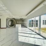 RESIDENCIA EN CAMPOS ELISEOS DE 1 PLANTA