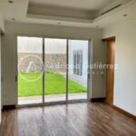 RESIDENCIA DE UNA PLANTA EN CAMPOS ELÍSEOS