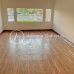 RESIDENCIA DE UNA PLANTA EN CAMPOS ELÍSEOS