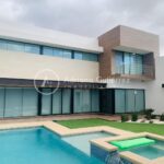 EXCLUSIVA RESIDENCIA EN RENTA EN EL CAMPESTRE CON PISCINA