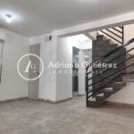 CASA CON RECÁMARA EN PLANTA BAJA POR MIGUEL DE LA MADRID