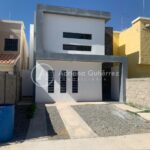 CASA EN FRACC. VILLAS SOLARES, SECTOR SENDERO