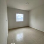 CASA NUEVA CON ESTUDIO Y EXCEDENTE DE TERRENO