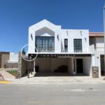 CASA EN ESQUINA CON 4 RECÁMARAS