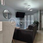 DEPARTAMENTO AMUEBLADO FRENTE A PARQUE