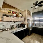 CASA EQUIPADA CON CELDAS SOLARES EN ZONA SENDERO