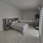 CASA CON ALBERCA , TERRAZA Y PÁNELES SOLARES