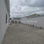 CASA CON ALBERCA , TERRAZA Y PÁNELES SOLARES